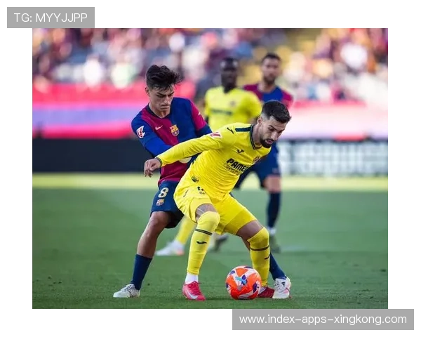 赫罗纳边路连续前插大幅扰乱对方结构 赫罗纳边路连续前插大幅扰乱对方结构