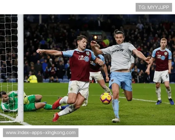 热刺进攻端的快速配合形成强大杀伤力