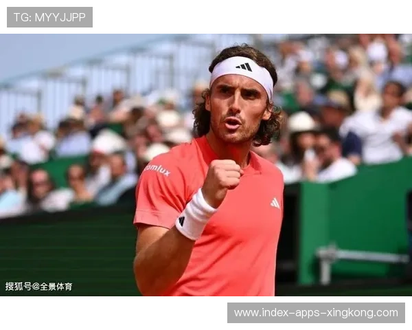 西西帕斯高压扣杀一击制胜